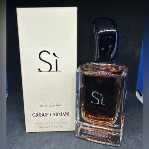 Giorgio Armani Si Eau de Parfum 1.7oz. ✨test sprayed with box✨
